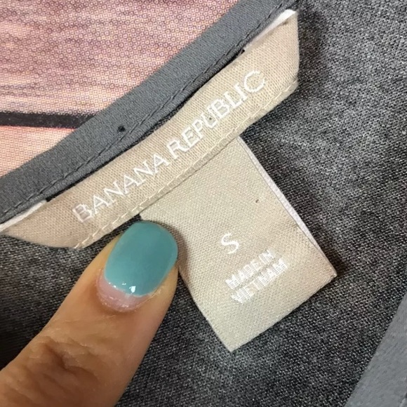 BANANA REPUBLIC Sequins Sleeveless V-Neck Top, S - Picture 4 of 5